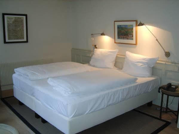 היידלברג Hotel Schnookeloch מראה חיצוני תמונה
